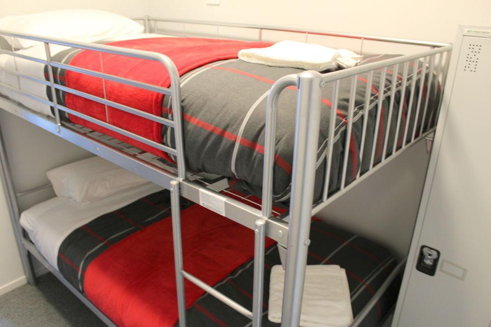 הוסטל כרייסטצ'רץ' Urbanz מראה חיצוני תמונה A bunk bed